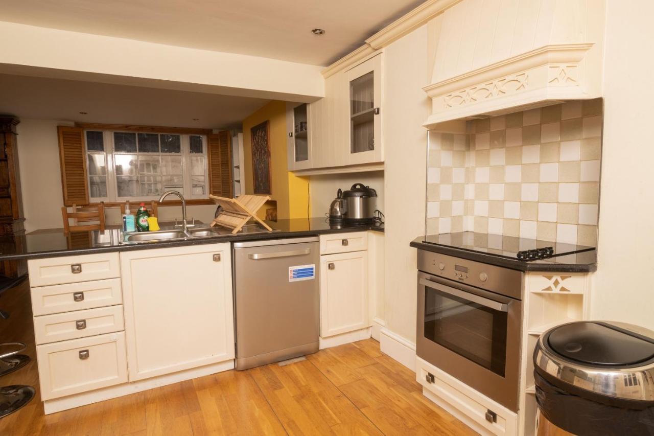 The Angel Place Hideaway - Fair 4Bdr House With Terrace Λονδίνο Εξωτερικό φωτογραφία