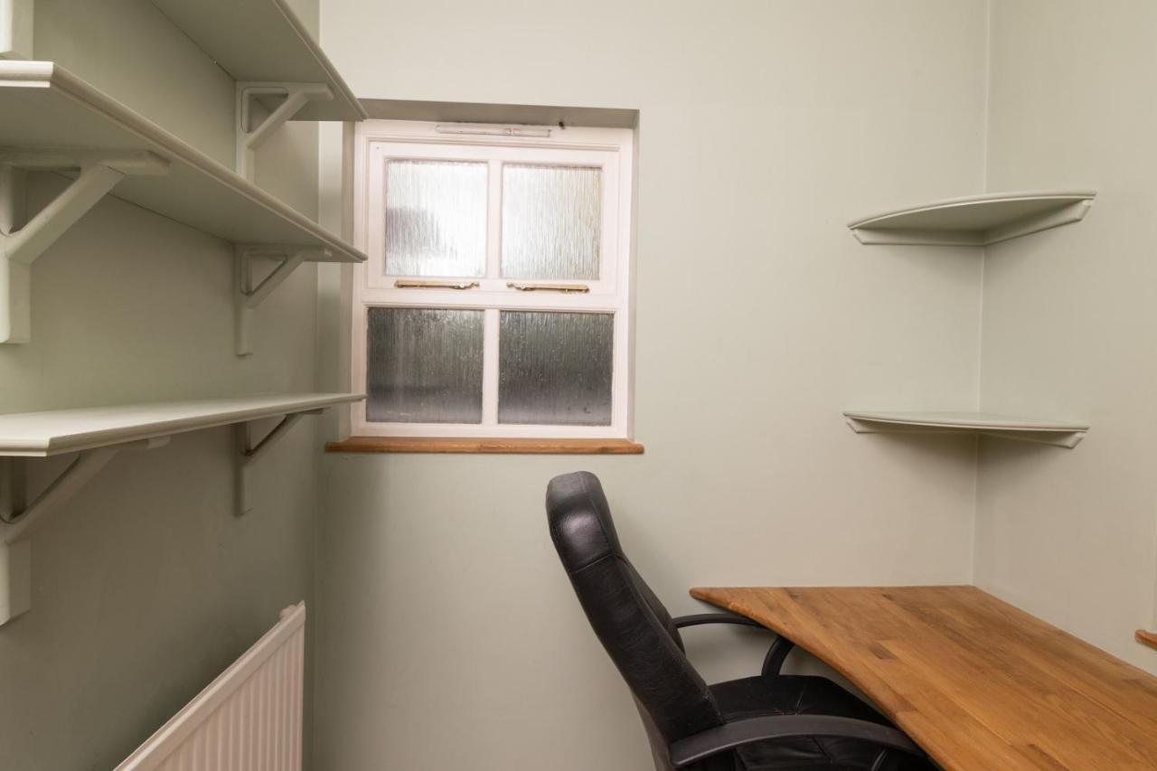 The Angel Place Hideaway - Fair 4Bdr House With Terrace Λονδίνο Εξωτερικό φωτογραφία